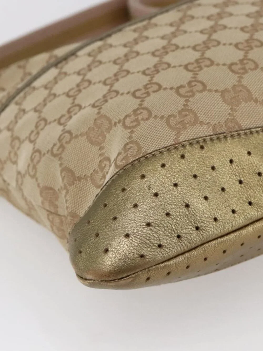 Authentic GUCCI GG Canvas Shoulder Bag Beige Gold 145857 - Picture 6 of 16